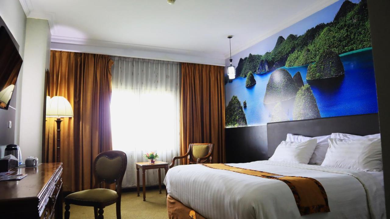 Grand Victoria Hotel Самаринда Экстерьер фото